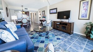 Smart-TV, DVD-Player, Arbeitsbereiche, Drucker