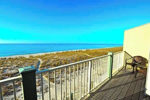 Unclassified image, 2 of 24, button