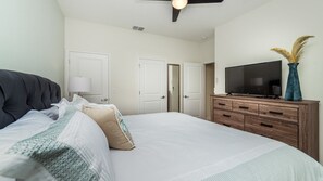 4 chambres, fer et planche à repasser, Wi-Fi gratuit, draps fournis