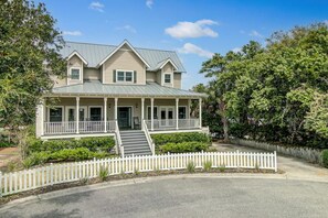 Exterior - 85 Grand Pavilion by AvantStay | Walk to the Beach, Spacious Porch (Isle of Palms)