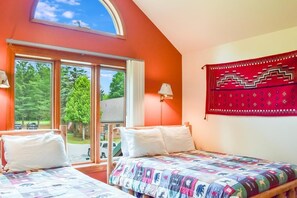 3 bedrooms, iron/ironing board, WiFi