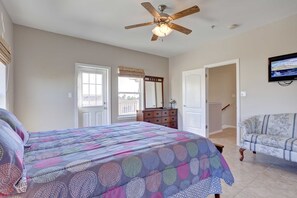 3 bedrooms, iron/ironing board, Internet, bed sheets