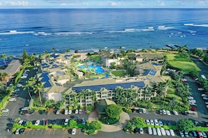 Exterior - Oceanfront Luxury at Waipouli Beach Resort (Kapaa)