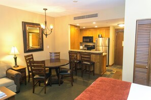 Interior - Spacious Unit Mountain Getaway with Firepace by RedAwning - Save 20% on 7+ Nights! (Park City)