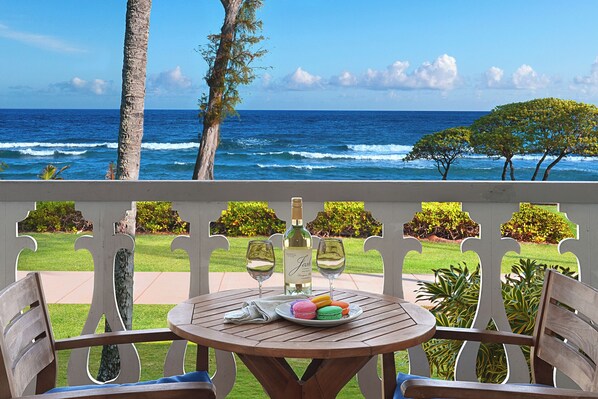 Outdoor dining - Islander on the Beach 246 Stunning Oceanfront! (Kapaa)
