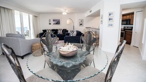 TV connectée, lecteur de DVD, chaîne hi-fi, espaces bureaux