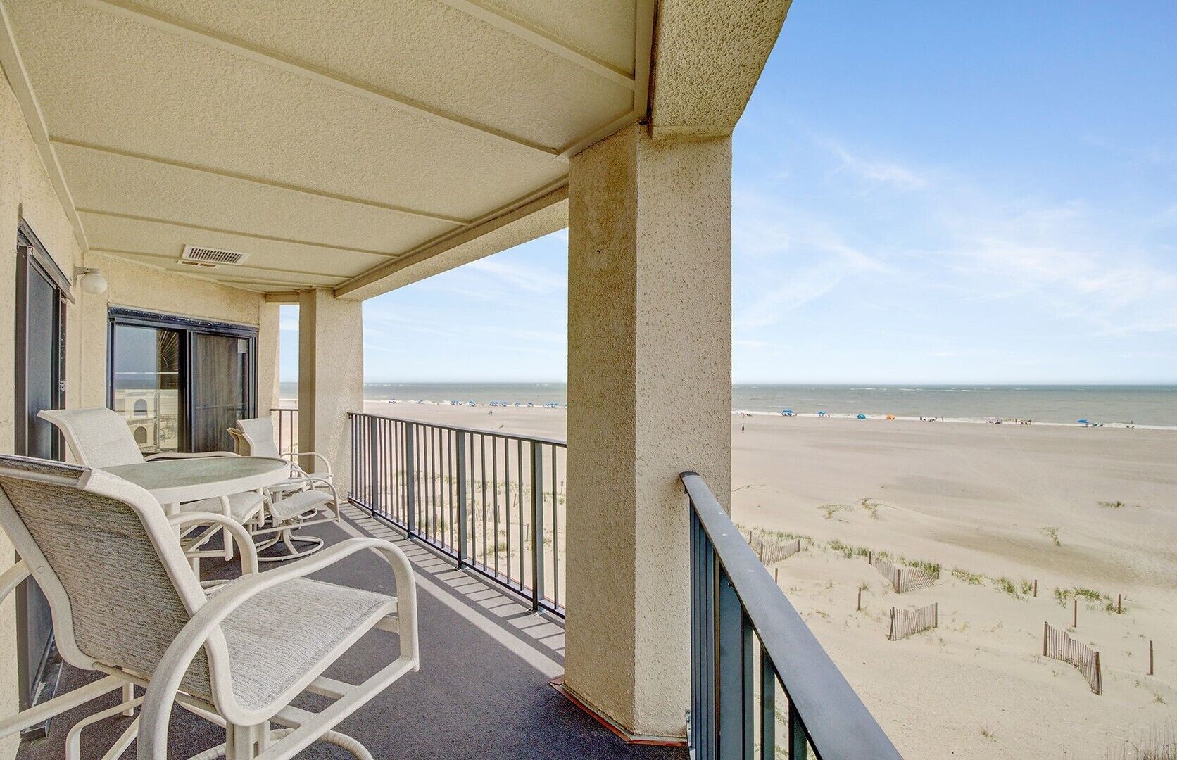 320 Seascape by AvantStay | Beachfront & Ocean Views