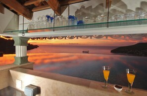 Bar (in der Unterkunft)