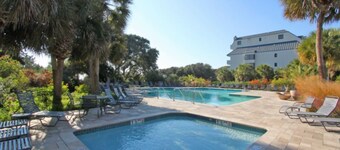 401 A Shipwatch by AvantStay | Beachfront Condo w/ Community Pool Access!