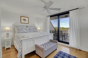 3 dormitorios, tabla de planchar con plancha, wifi gratis y ropa de cama