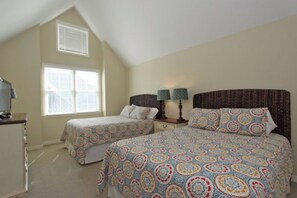 4 dormitorios, tabla de planchar con plancha, wifi gratis y ropa de cama