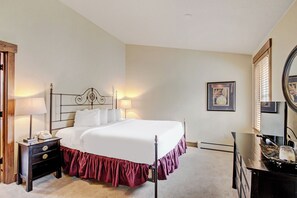 1 chambre, fer et planche à repasser, lit parapluie, Wi-Fi