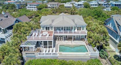 114 Ocean Boulevard by AvantStay | Beachfront | Infinity Pool | Basketball Court
