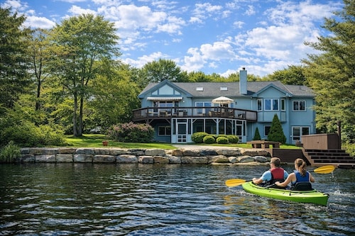 Luxury 5-BR Lakefront - Newly Renovated in 2026 - Private Hot Tub