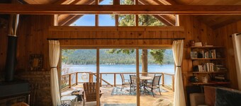 Journeys End/ Fish Lake, Hot Tub, Sauna, Dock