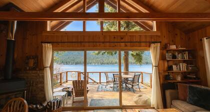 Journeys End/ Fish Lake, Hot Tub, Sauna, Dock