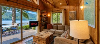 Journeys End/ Fish Lake, Hot Tub, Sauna, Dock