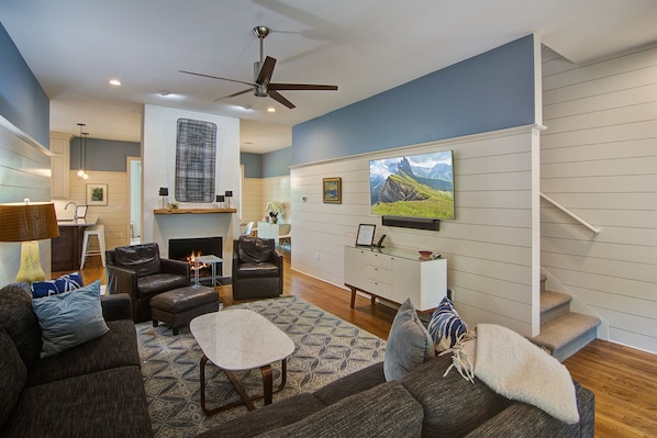 Terrific Living Area (Fireplace is not Operational)