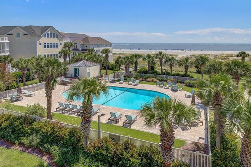 308 Summerhouse by AvantStay | Oceanview Condo w/ Community Pool Access