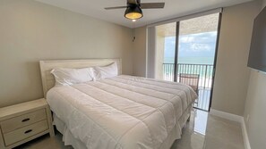 2 bedrooms, iron/ironing board, free WiFi, bed sheets - Sea Winds 603: Totally Renovated Condo; Beach Front (Marco Island)