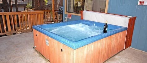 Bañera de hidromasaje exterior