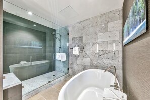 Een douche, een haardroger