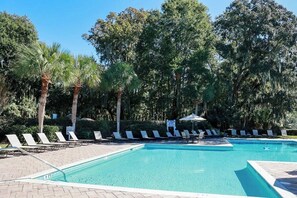 Piscine extérieure