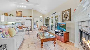 Télévision, cheminée