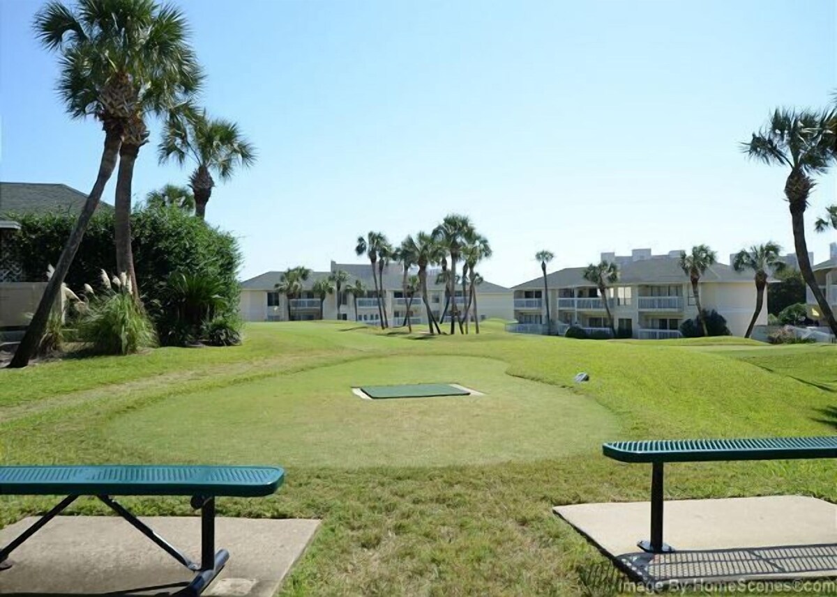 Photo 17 of Condo #2044 is a 1 Bedroom on the Canal