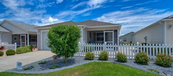 2 BEDROOM  CUTE PATIO VILLA NEAR BROWNWOOD PADDOCK SQUARE THE VILLAGES FL