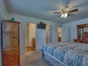 2 habitaciones, tabla de planchar con plancha, internet y ropa de cama 
