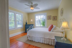 3 habitaciones, tabla de planchar con plancha y wifi gratis 