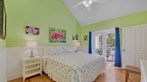 6 bedrooms, desk, iron/ironing board, free WiFi - **ENDLESS SUMMER @ OLD TOWN** New Villa & Pool + LAST KEY SERVICES... (Key West)