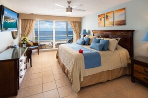 3 bedrooms, in-room safe, desk, iron/ironing board