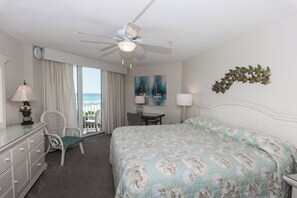 2 bedrooms, Internet, bed sheets - E405 Lower floor, Great Gulf View, Gated Condo, 3 Pools (Panama City)