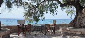 Terrace/patio - House on the Waves (velanidia ormos marathokampos)