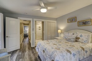 2 bedrooms, iron/ironing board, free WiFi, bed sheets