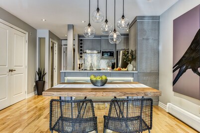 Luxurious, Stylish, Modern Condo Located in The Heart of Montreal Village!