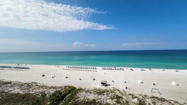 Accommodatie ligt op het strand