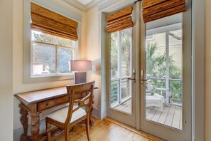 Interior - 2207 Cameron Blvd by AvantStay | Private Pool w/ Hot Tub (Isle Of Palms)