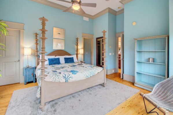 5 bedrooms, iron/ironing board, free WiFi, bed sheets