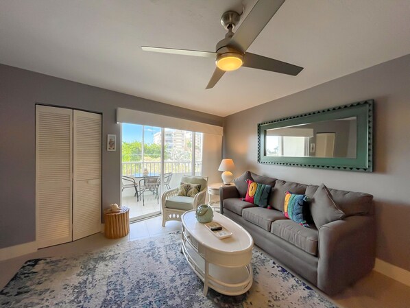 Smart TV, DVD player - Beach Club 412: 1 Bedroom Condo w/private beach access (Marco Island)