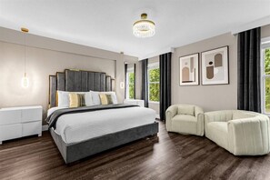 6 bedrooms, travel cot, WiFi, bed sheets