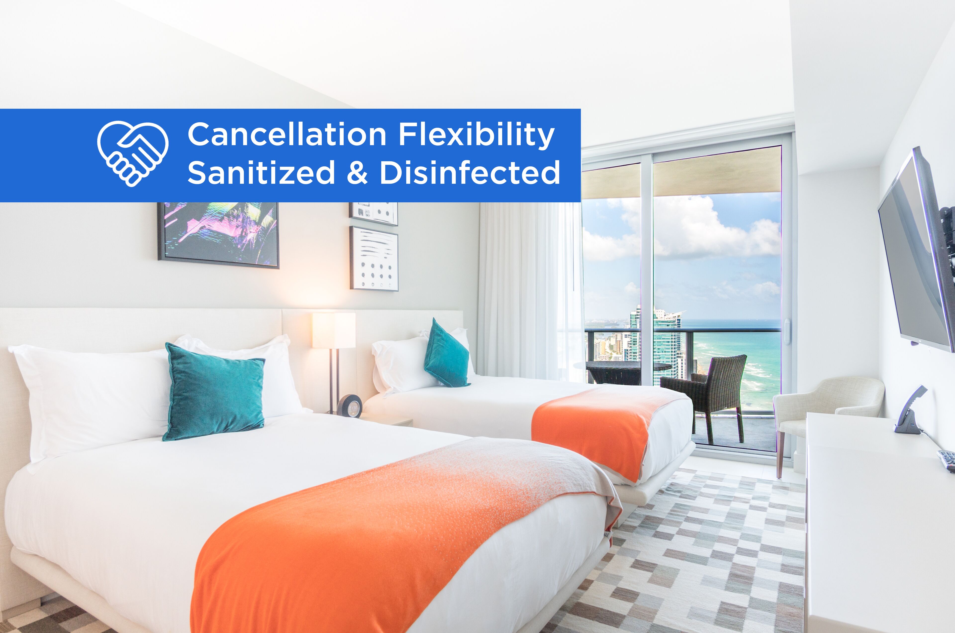 Cozy condo on the 38th floor w/ amazing ocean views. WIFI + Nespresso