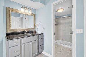 Combined shower/bathtub, hair dryer, towels - Oceanfront Penthouse + Golf Course Views | Resort Pools Access | 415 B Shipwatch (Isle Of Palms)