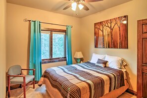 5 habitaciones, tabla de planchar con plancha y cuna de viaje 