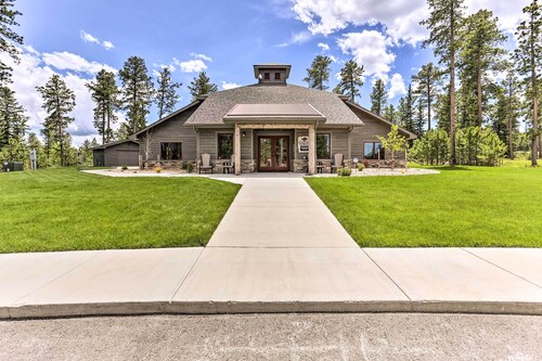Black Hills Getaway w/ Deck - Near Hiking Trails!