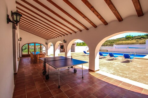 Finca Pere - casa de vacaciones en la colina con vistas panoramicas de la costa Benissa