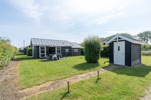 Exterior - Light, pretty skies and lots of space! (BURGH-HAAMSTEDE)