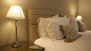 No. 2 The Bar | Free WiFi, bed sheets
